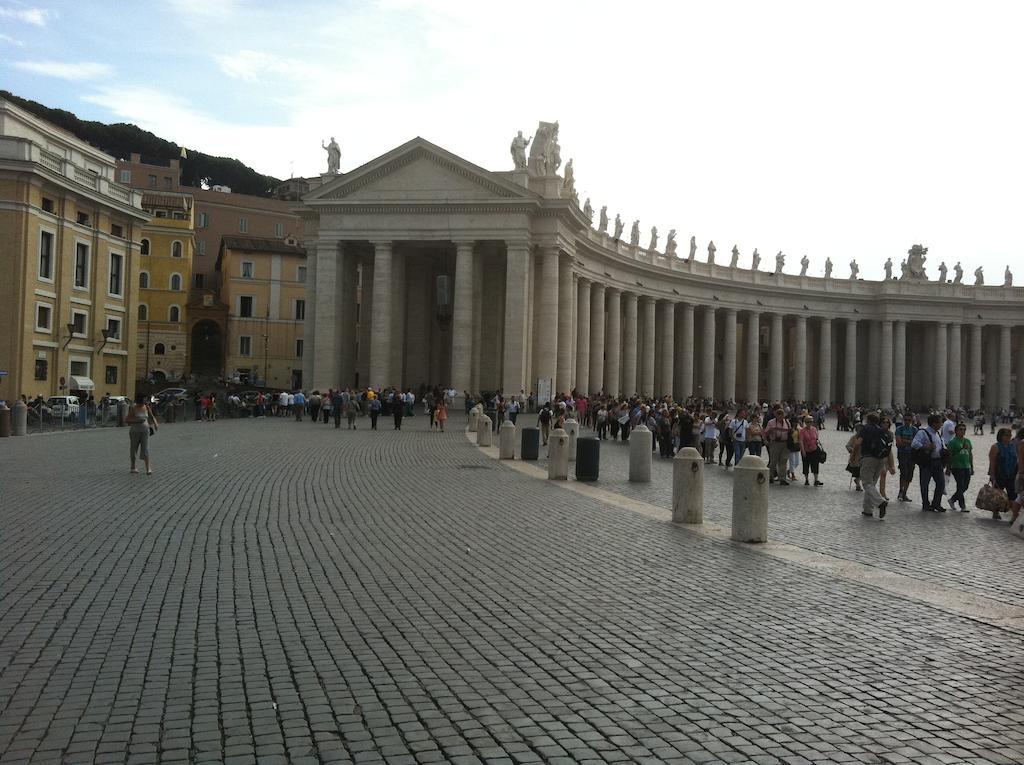 Una Notte Ai Musei Vaticani Apartment Roma Exterior foto